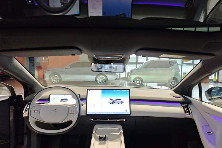 Used XPeng P7+ 2024 Long-Range Max Headliner