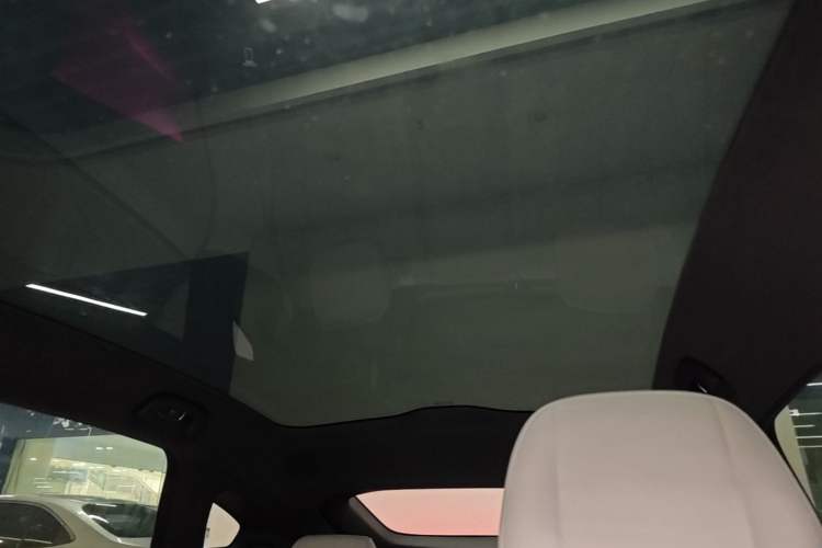 Used XPeng P7+ 2024 Ultra-Long Range Max Headliner