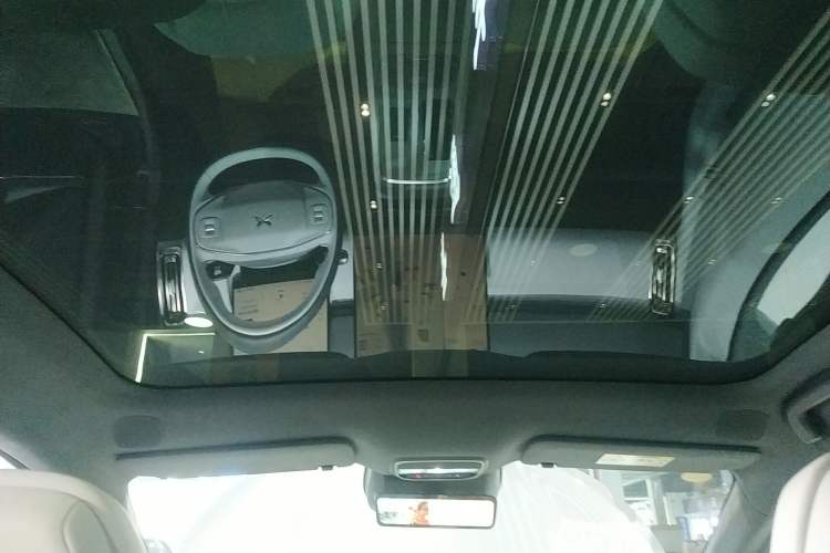 Used XPeng P7+ 2024 Long-Range Max Headliner