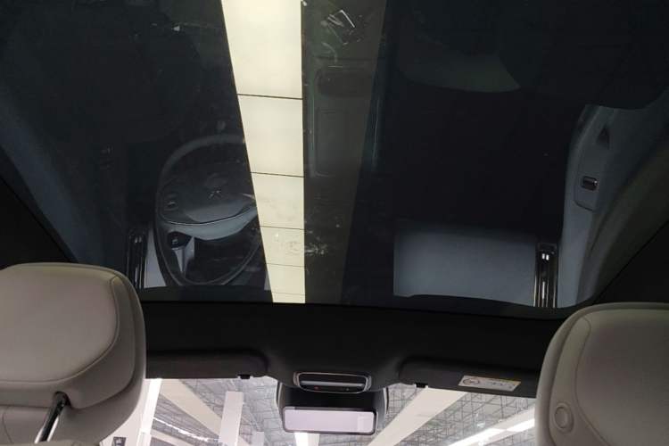 Used XPeng P7+ 2024 Long-Range Max Headliner