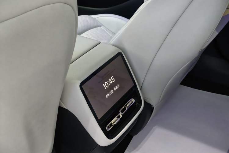 Used XPeng P7+ 2024 Ultra-Long Range Max Interior 10