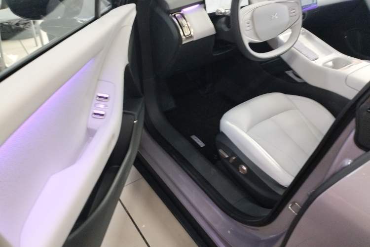 Used XPeng P7+ 2024 Long-Range Max Interior 3