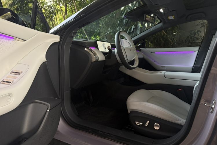 Used XPeng P7+ 2024 Long-Range Max Interior 3