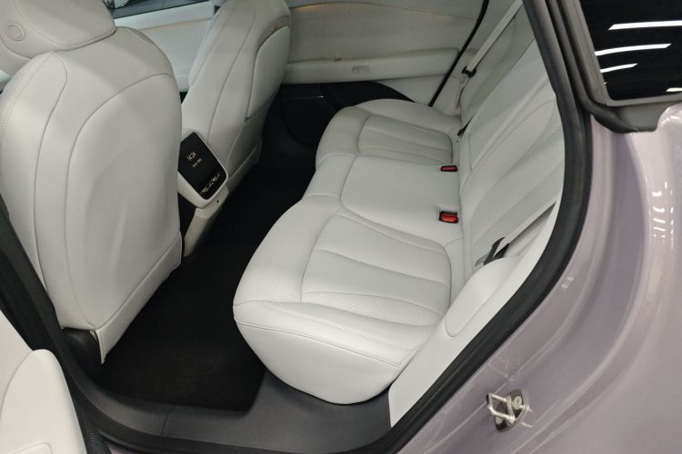 Used XPeng P7+ 2024 Long-Range Max Interior 4