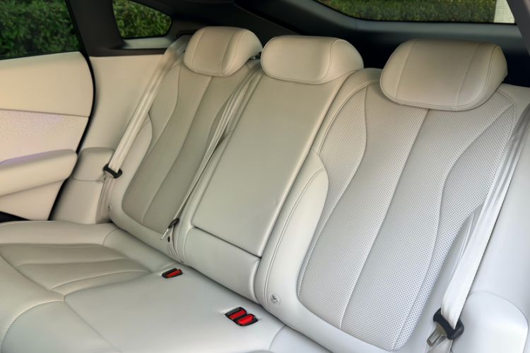 Used XPeng P7+ 2024 Long-Range Max Interior 6