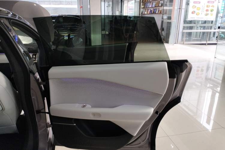 Used XPeng P7+ 2024 Long-Range Max Interior 6