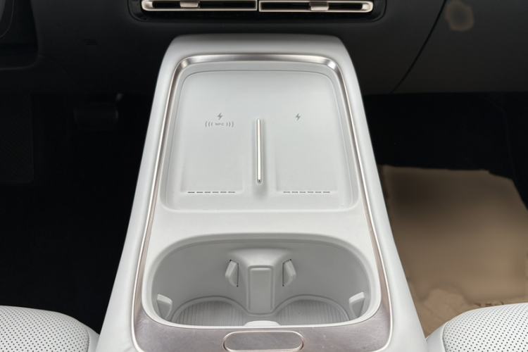 Used XPeng P7+ 2024 Long-Range Max Interior 7