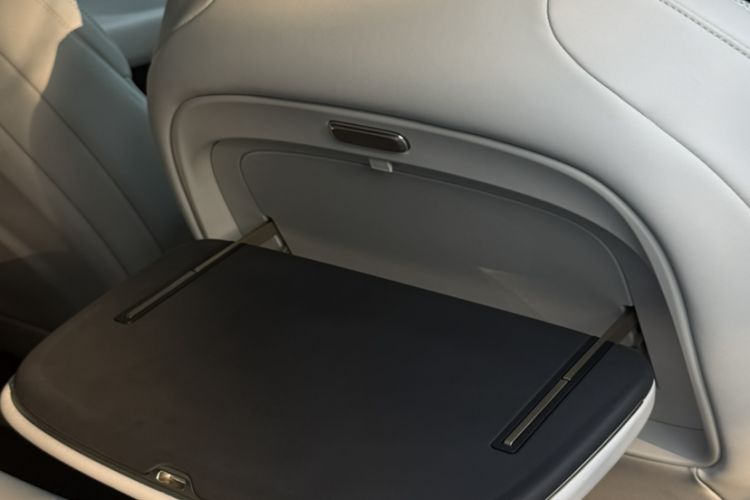 Used XPeng P7+ 2024 Long-Range Max Interior 7