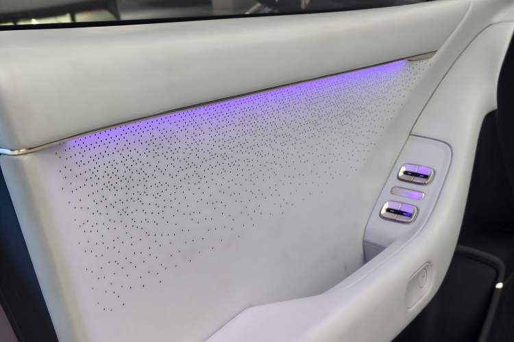 Used XPeng P7+ 2024 Ultra-Long Range Max Interior 8