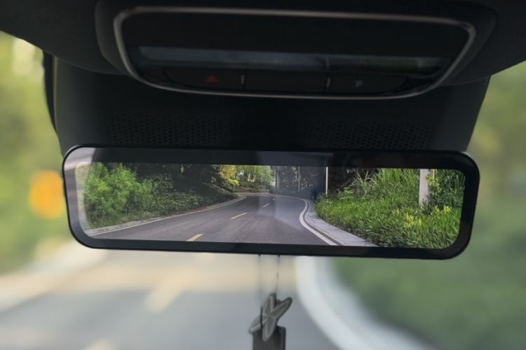 Used XPeng P7+ 2024 Long-Range Max Interior 9