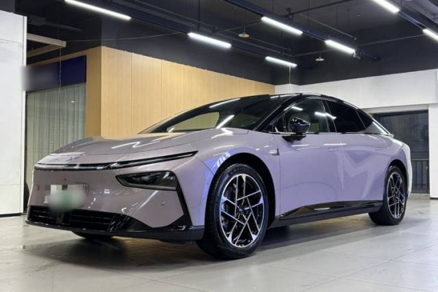XPeng P7+ 2024 Long-Range Max d’occasion