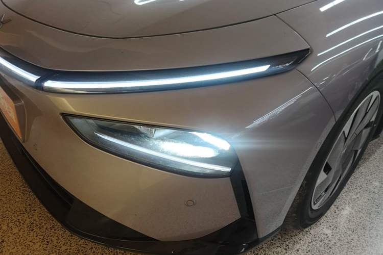 Used XPeng P7+ 2024 Long-Range Max Left Front Headlight