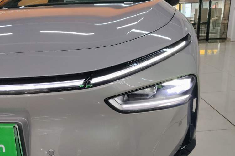 Used XPeng P7+ 2024 Long-Range Max Left Front Headlight