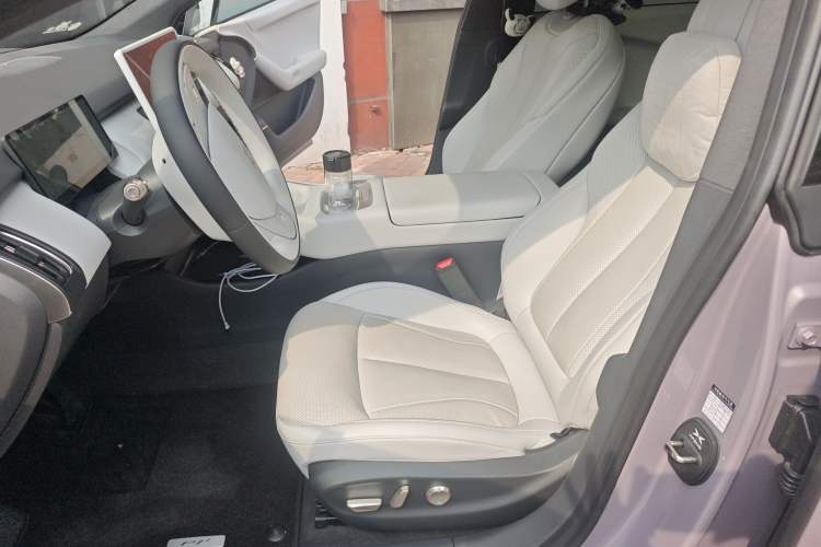 Used XPeng P7+ 2024 Long-Range Max Left Front Seat