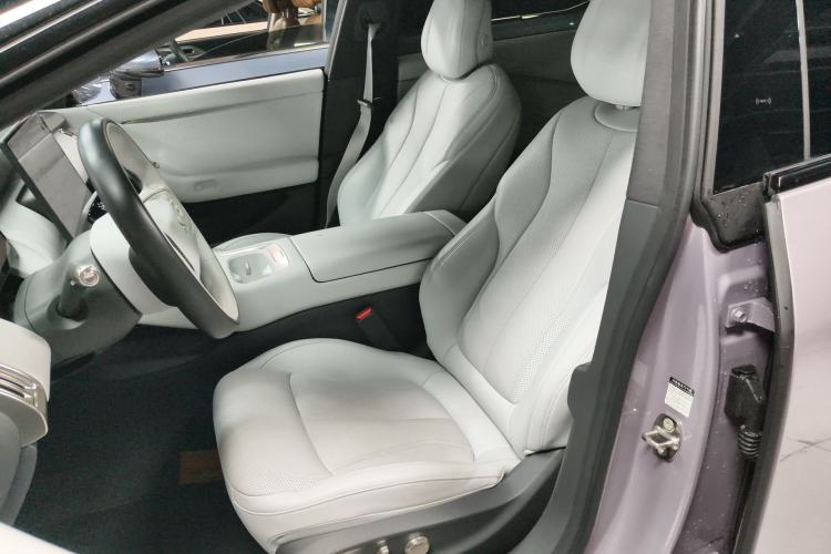 Used XPeng P7+ 2024 Long-Range Max Left Front Seat