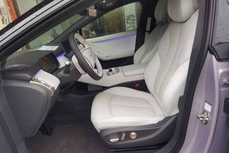 Used XPeng P7+ 2024 Long-Range Max Left Front Seat