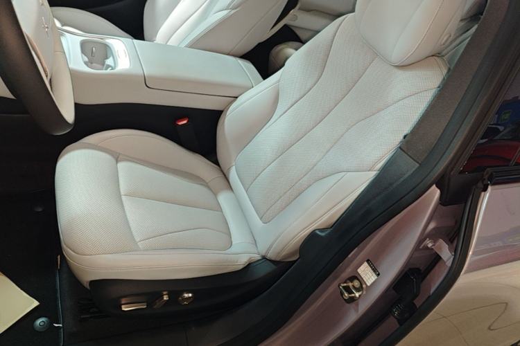 Used XPeng P7+ 2024 Long-Range Max Left Front Seat