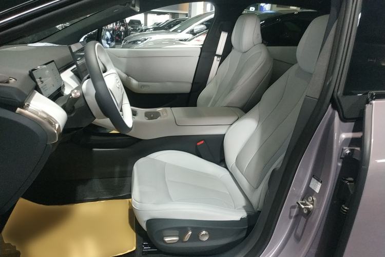 Used XPeng P7+ 2024 Long-Range Max Left Front Seat