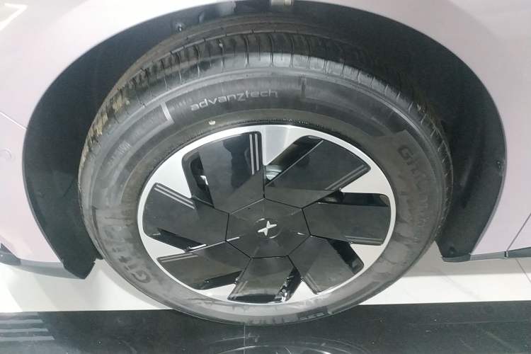 Used XPeng P7+ 2024 Long-Range Max Left Front Wheel Hub