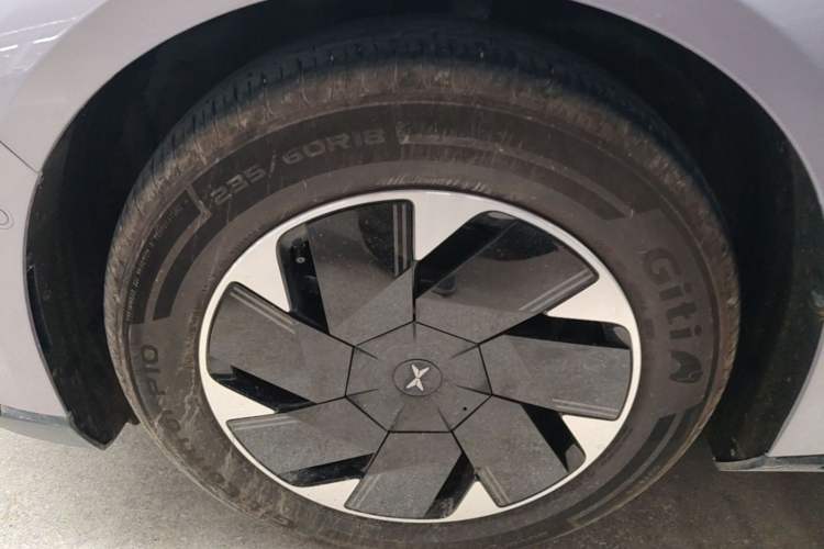 Used XPeng P7+ 2024 Long-Range Max Left Front Wheel Hub