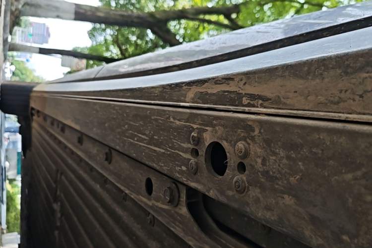 Used XPeng P7+ 2024 Long-Range Max Left Side Sill