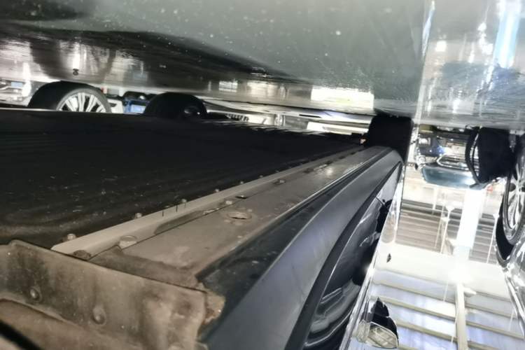 Used XPeng P7+ 2024 Long-Range Max Left Side Sill