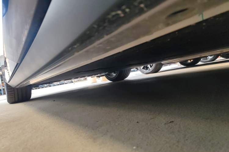 Used XPeng P7+ 2024 Long-Range Max Left Side Sill