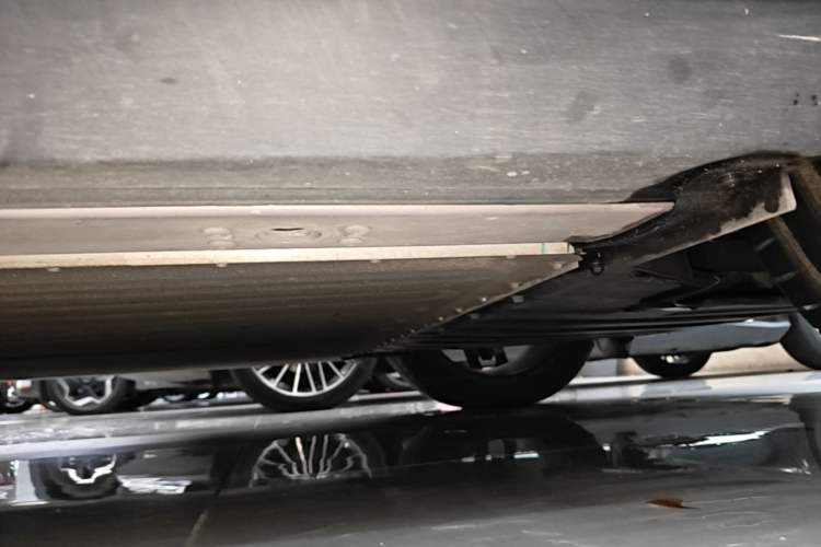 Used XPeng P7+ 2024 Ultra-Long Range Max Left Side Sill