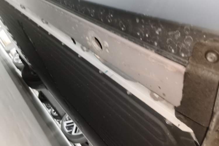 Used XPeng P7+ 2024 Long-Range Max Left Side Sill