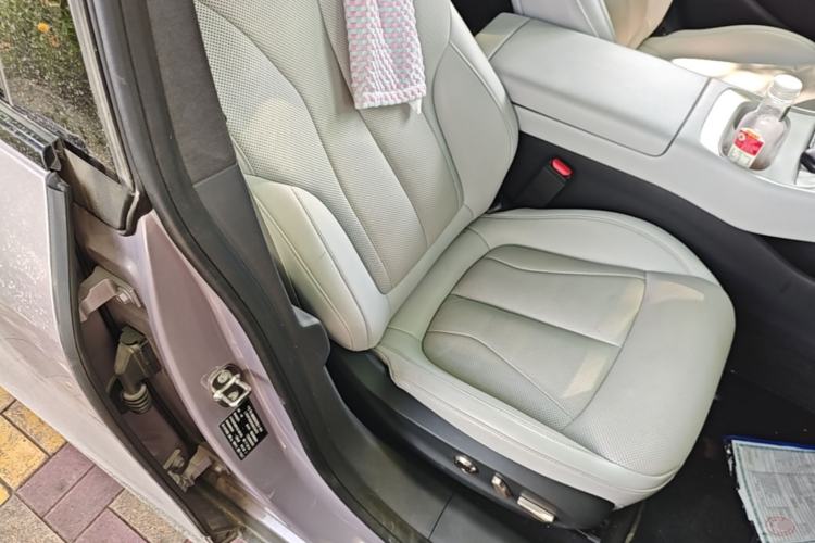 Used XPeng P7+ 2024 Long-Range Max Right Front Seat