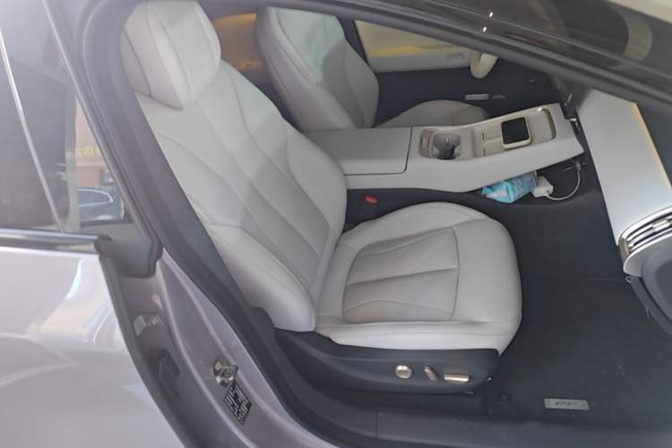 Used XPeng P7+ 2024 Long-Range Max Right Front Seat