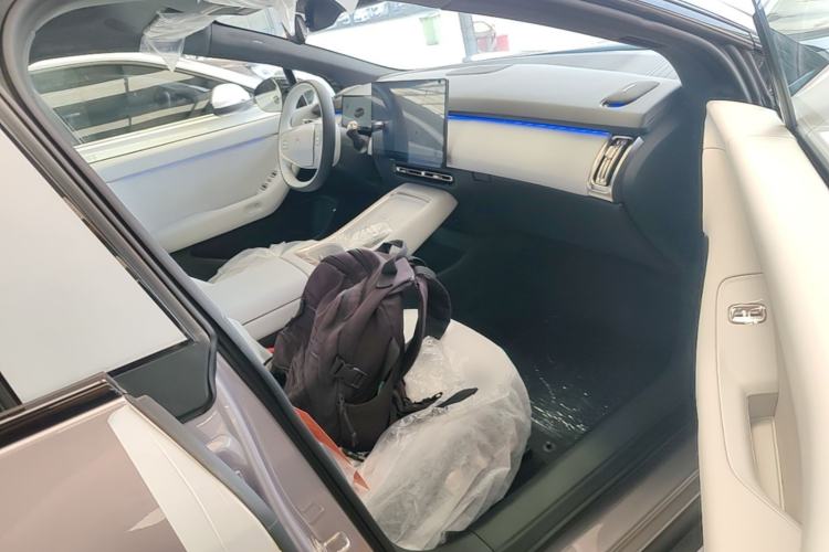 Used XPeng P7+ 2024 Long-Range Max Right Front Seat
