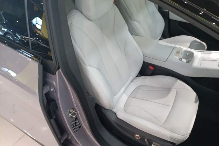 Used XPeng P7+ 2024 Ultra-Long Range Max Right Front Seat