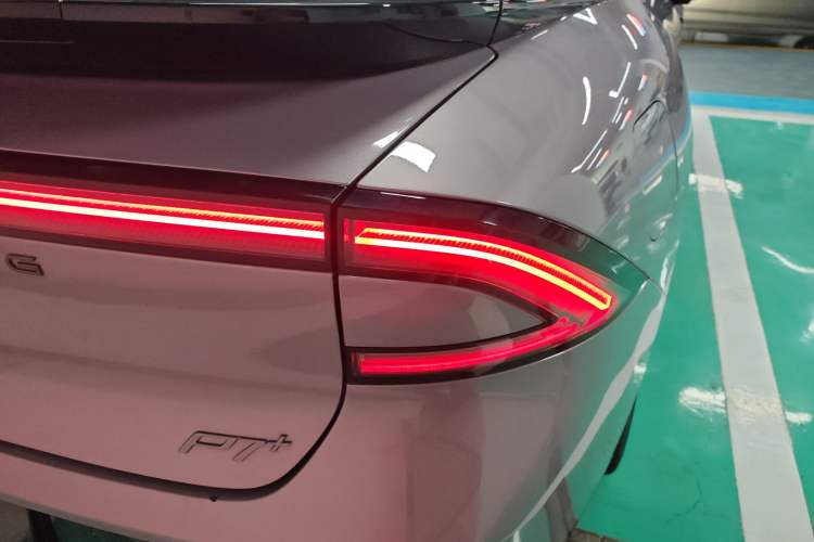 Used XPeng P7+ 2024 Long-Range Max Right Rear Taillight