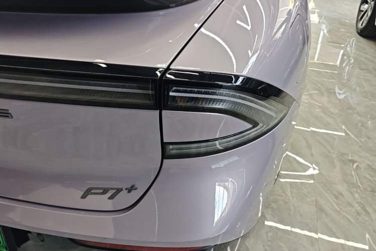 Used XPeng P7+ 2024 Long-Range Max Right Rear Taillight