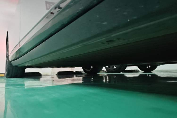 Used XPeng P7+ 2024 Long-Range Max Right Side Sill