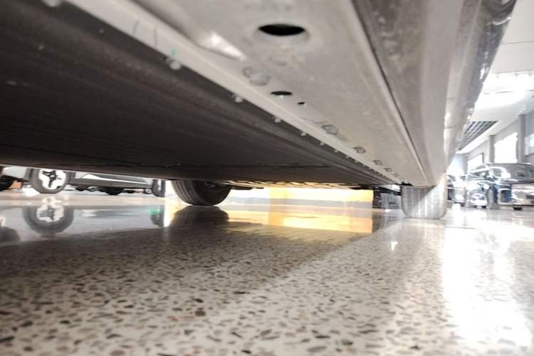 Used XPeng P7+ 2024 Long-Range Max Right Side Sill