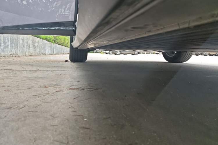 Used XPeng P7+ 2024 Long-Range Max Right Side Sill