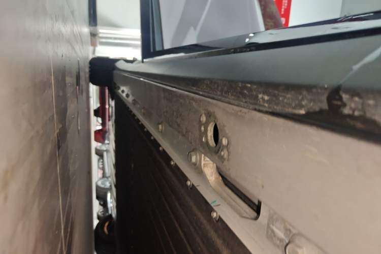 Used XPeng P7+ 2024 Ultra-Long Range Max Right Side Sill