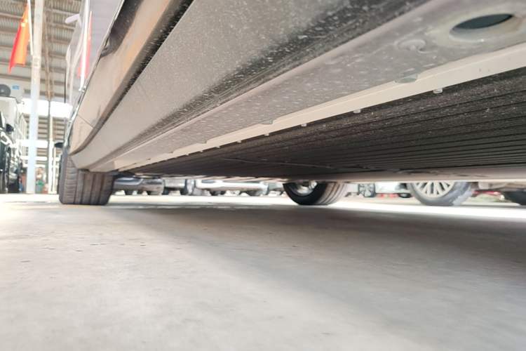 Used XPeng P7+ 2024 Long-Range Max Right Side Sill