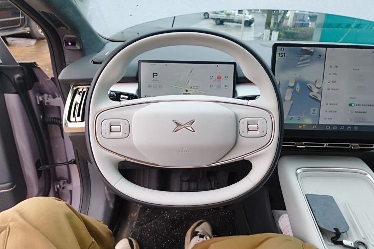 Used XPeng P7+ 2024 Long-Range Max Steering Wheel