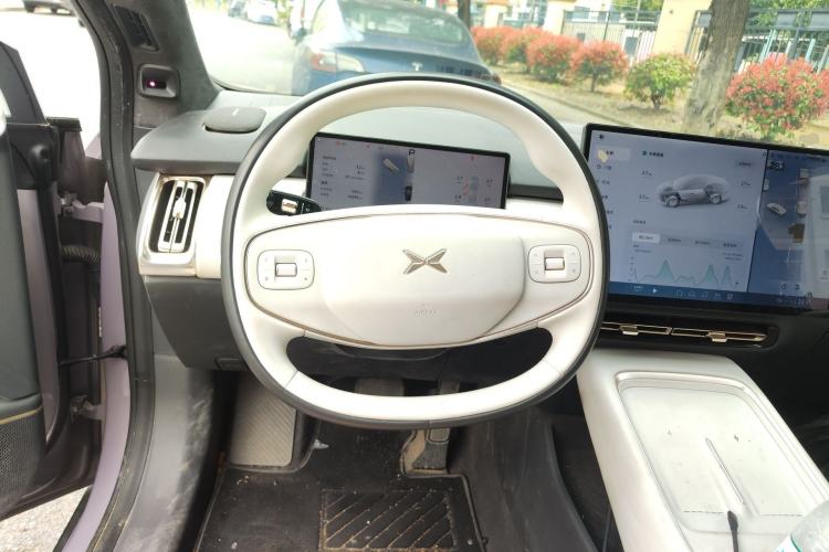 Used XPeng P7+ 2024 Long-Range Max Steering Wheel