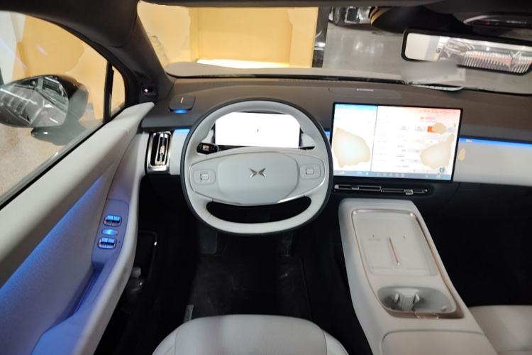 Used XPeng P7+ 2024 Long-Range Max Steering Wheel