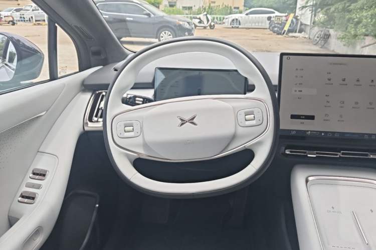 Used XPeng P7+ 2024 Long-Range Max Steering Wheel