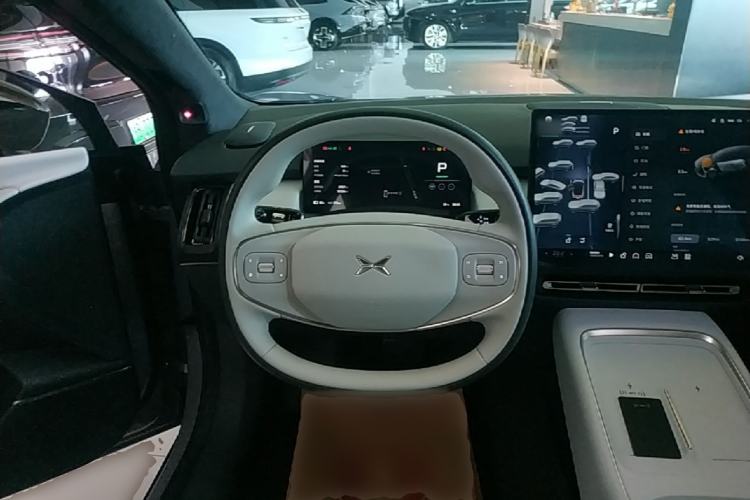 Used XPeng P7+ 2024 Long-Range Max Steering Wheel