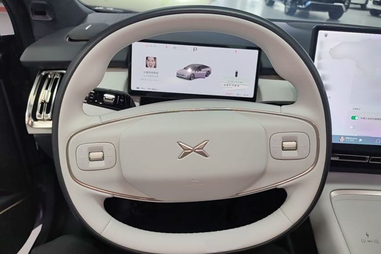 Used XPeng P7+ 2024 Long-Range Max Steering Wheel