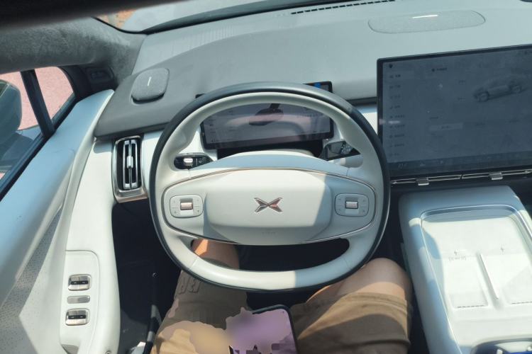 Used XPeng P7+ 2024 Long-Range Max Steering Wheel