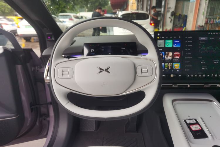 Used XPeng P7+ 2024 Long-Range Max Steering Wheel