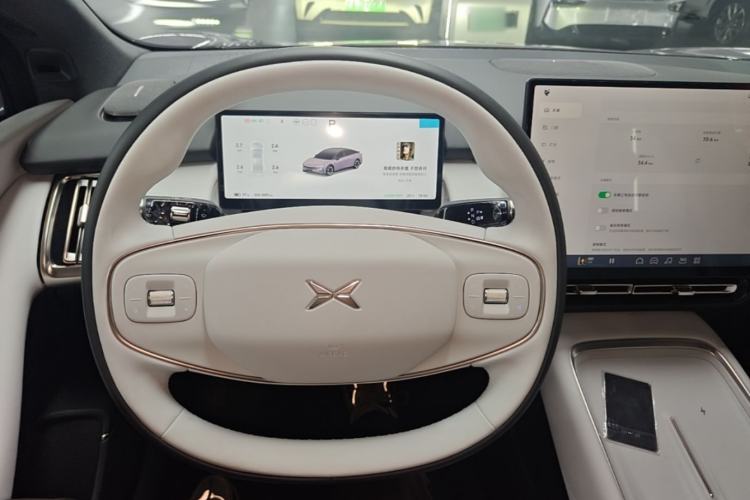 Used XPeng P7+ 2024 Ultra-Long Range Max Steering Wheel