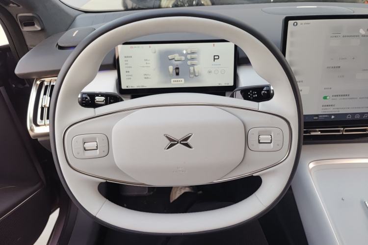 Used XPeng P7+ 2024 Long-Range Max Steering Wheel